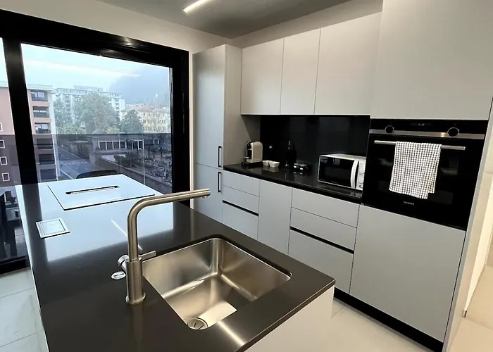 Centro, A Pochi Passi Dal - Free Parking Apartman *