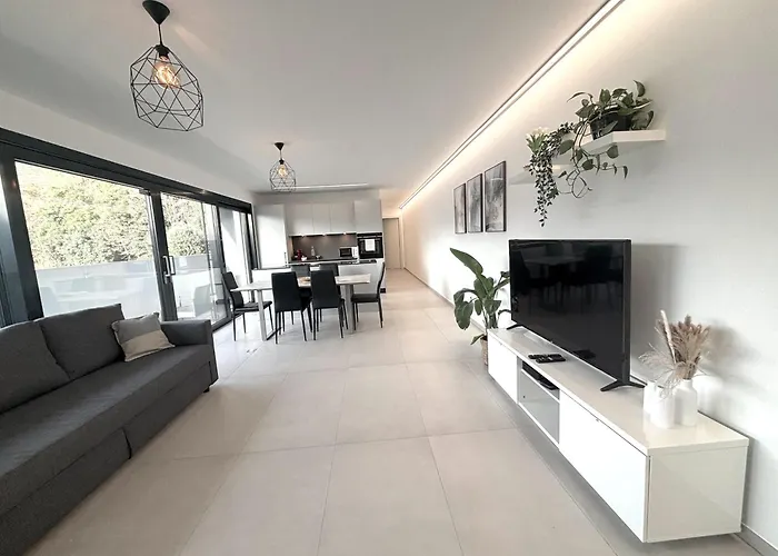 Centro, A Pochi Passi Dal - Free Parking Apartamento